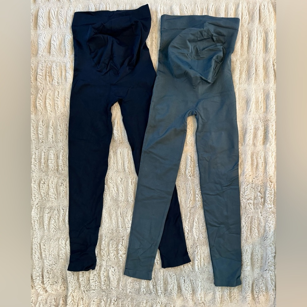 Women's Black and Gray High-Waisted Leggings
